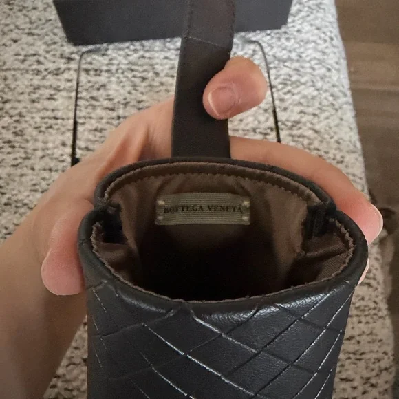 Bottega Veneta Gray Sunglasses - Picture 4 of 16